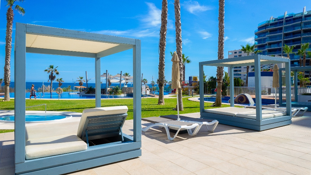 Se vende Apartamento en Planta Última de 2 dormitorios en Costa Blanca, Alicante, España
