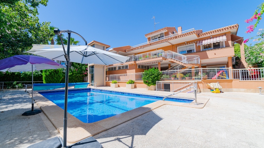 7 Bed Townhouse for sale in Campoamor Costa Blanca, Alicante, Spain