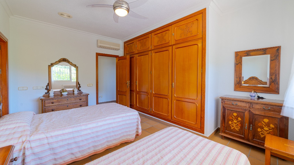 7 Bed Townhouse for sale in Campoamor Costa Blanca, Alicante, Spain