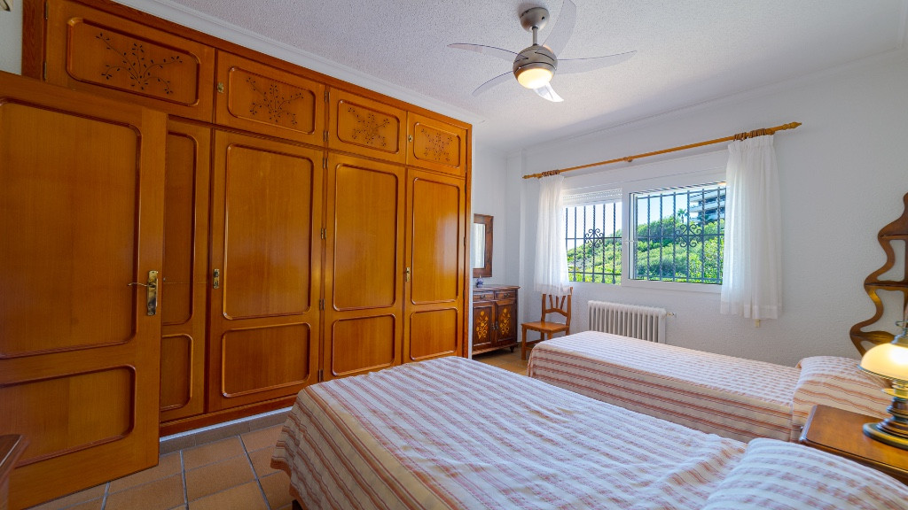 7 Bed Townhouse for sale in Campoamor Costa Blanca, Alicante, Spain