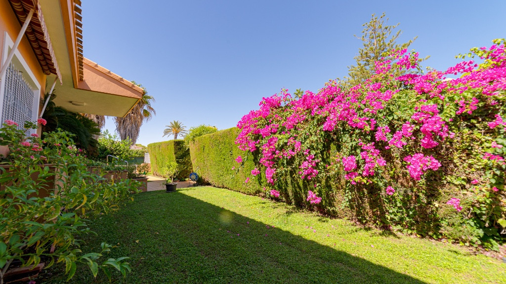 7 Bed Townhouse for sale in Campoamor Costa Blanca, Alicante, Spain
