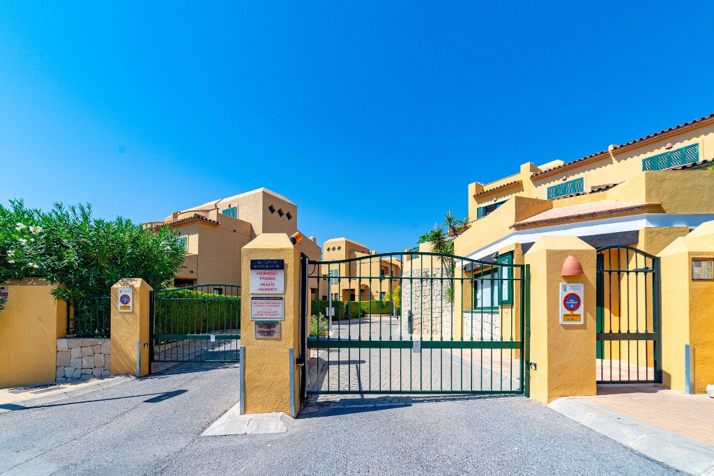 Se vende Adosada de 3 dormitorios en Costa Blanca, Alicante, España