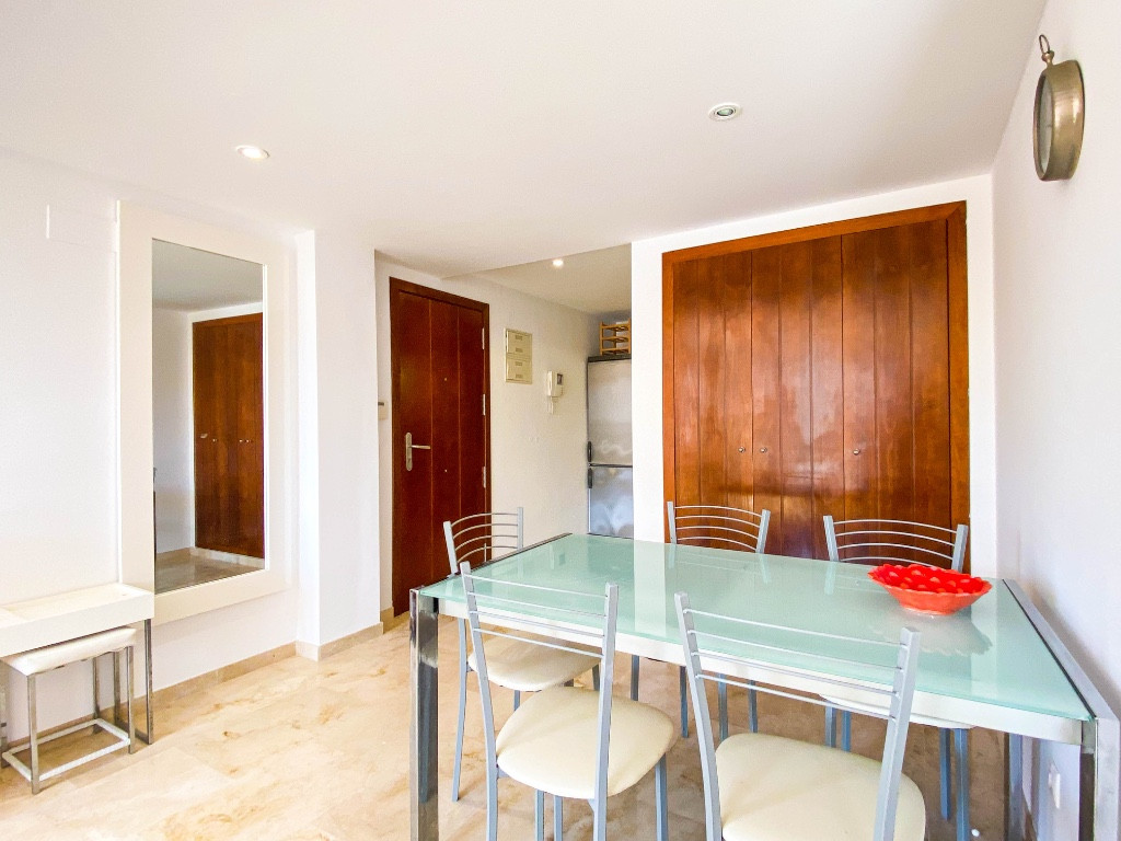 Se vende Apartamento Planta Media de 2 dormitorios en Costa Blanca, Alicante, España