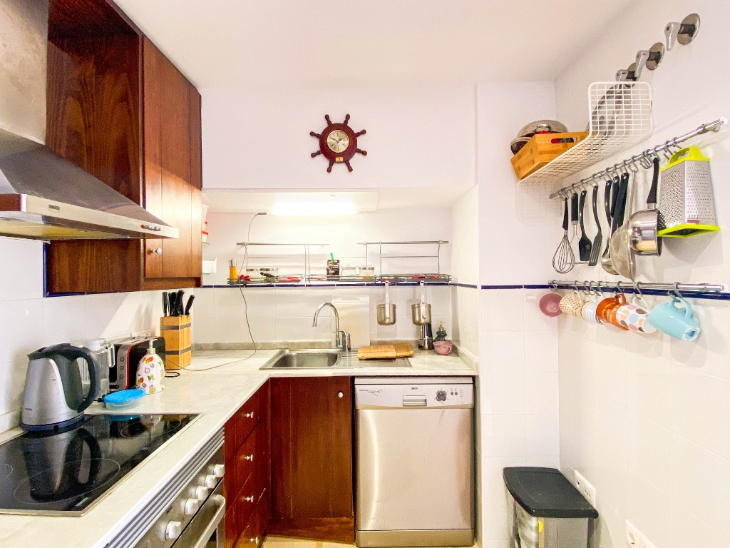Se vende Apartamento Planta Media de 2 dormitorios en Costa Blanca, Alicante, España