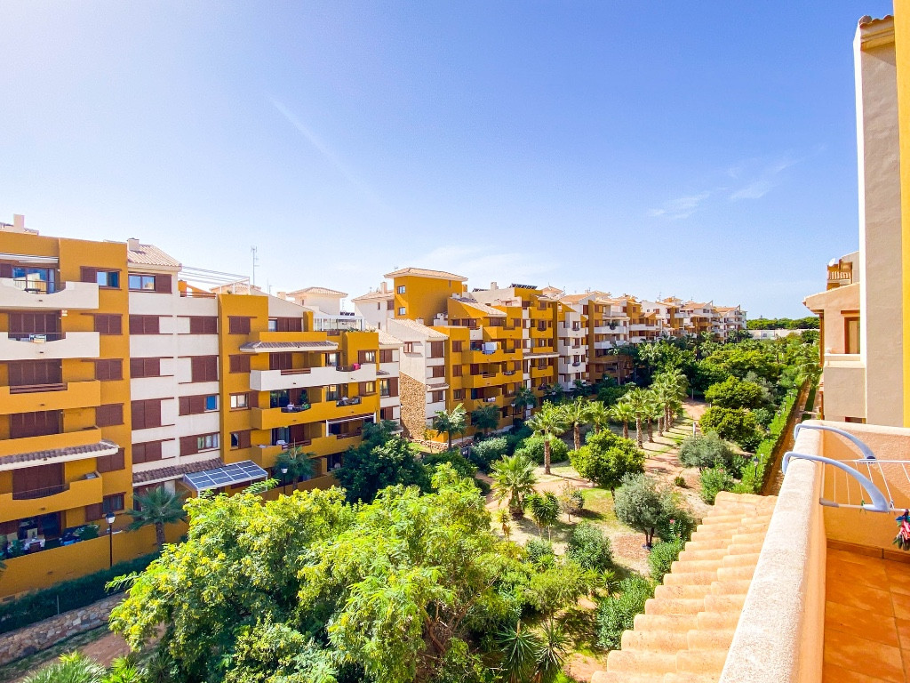 Se vende Apartamento Planta Media de 2 dormitorios en Costa Blanca, Alicante, España