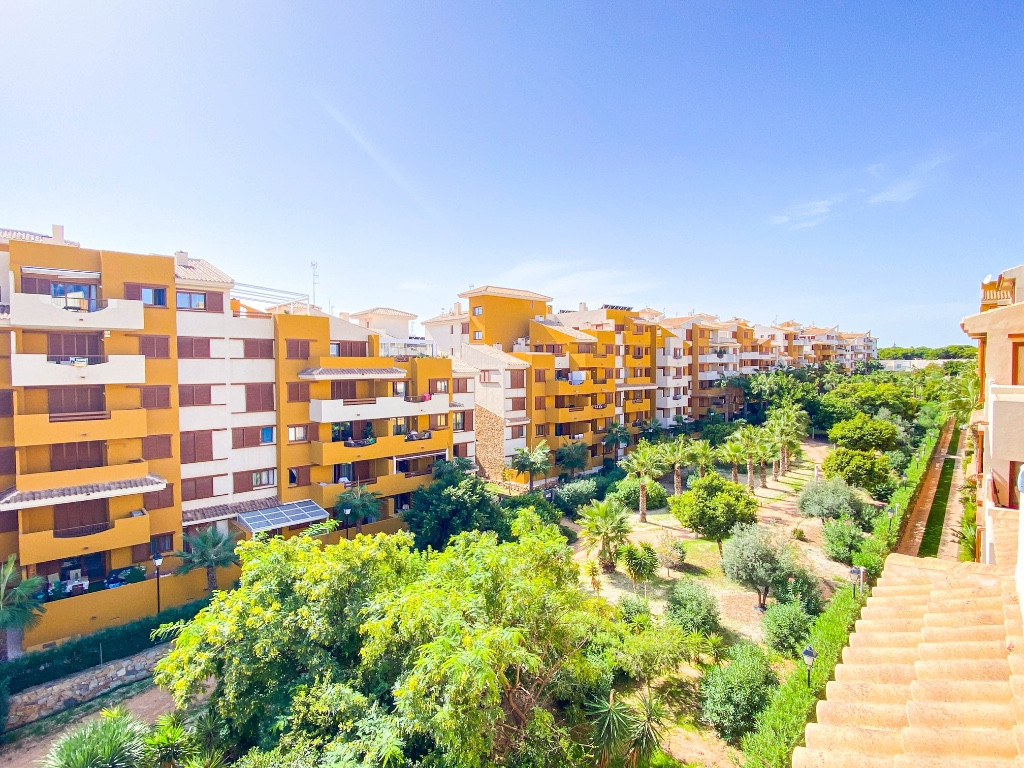 Se vende Apartamento Planta Media de 2 dormitorios en Costa Blanca, Alicante, España