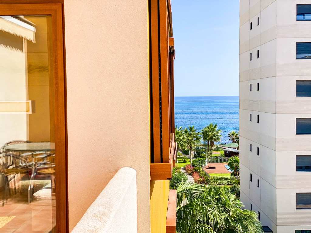 Se vende Apartamento Planta Media de 2 dormitorios en Costa Blanca, Alicante, España