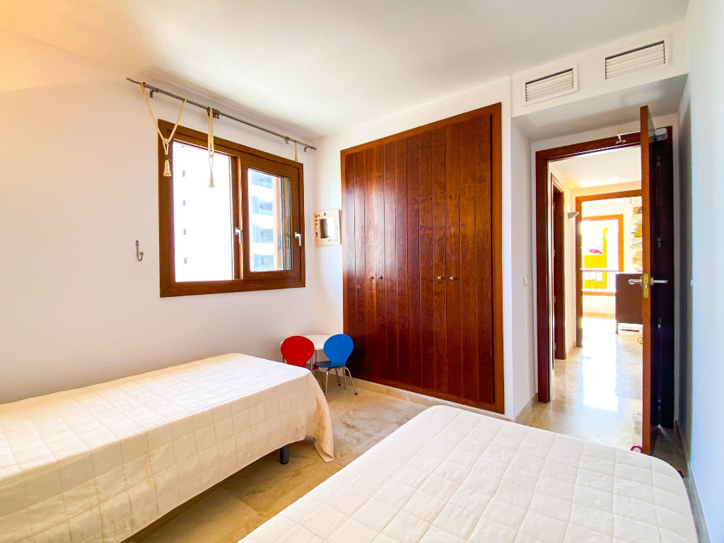 Se vende Apartamento Planta Media de 2 dormitorios en Costa Blanca, Alicante, España