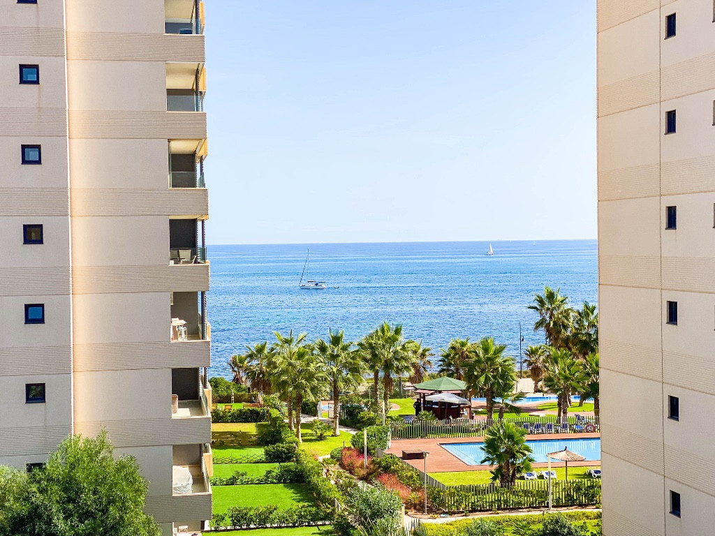 Se vende Apartamento Planta Media de 2 dormitorios en Costa Blanca, Alicante, España