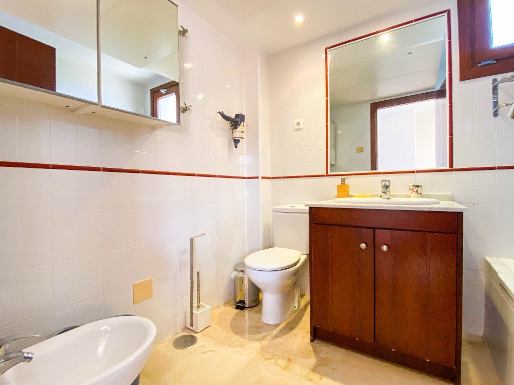 Se vende Apartamento Planta Media de 2 dormitorios en Costa Blanca, Alicante, España
