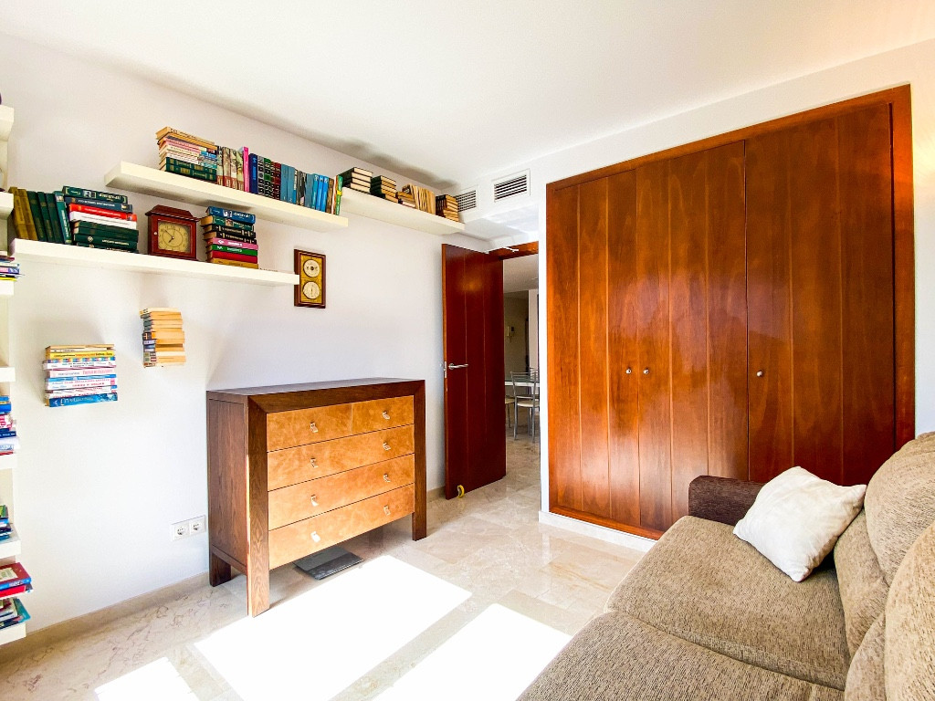 Se vende Apartamento Planta Media de 2 dormitorios en Costa Blanca, Alicante, España