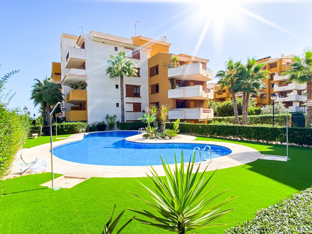 Se vende Apartamento Planta Media de 2 dormitorios en Costa Blanca, Alicante, España
