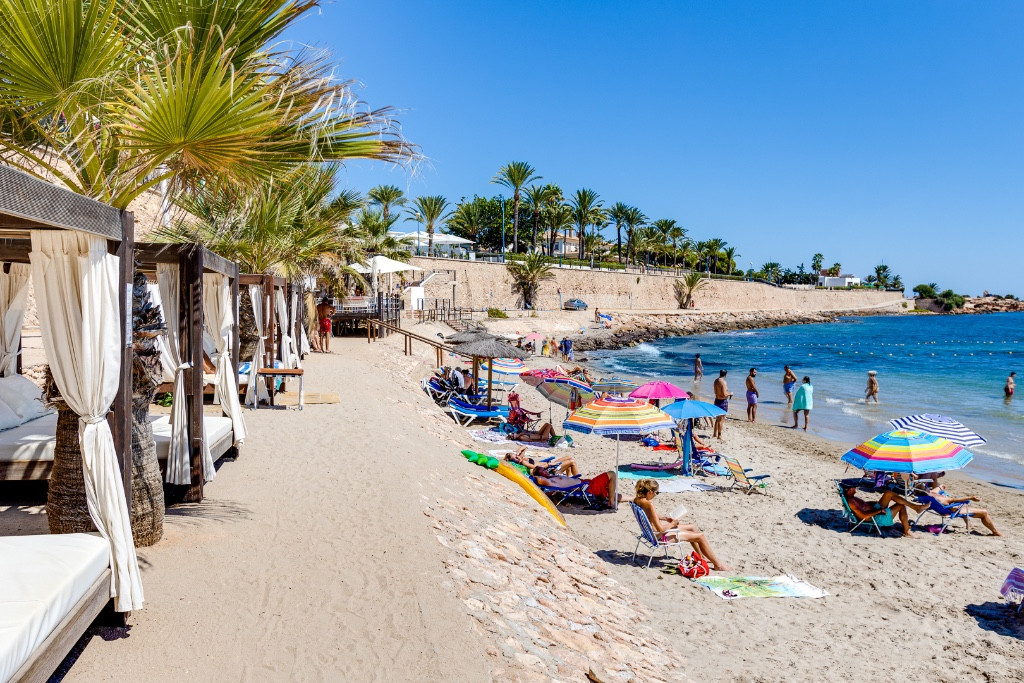 Se vende Apartamento Planta Media de 2 dormitorios en Costa Blanca, Alicante, España
