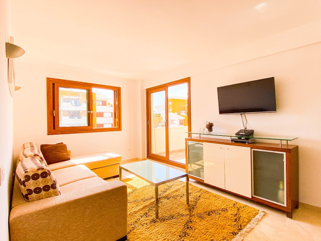 Se vende Apartamento Planta Media de 2 dormitorios en Costa Blanca, Alicante, España