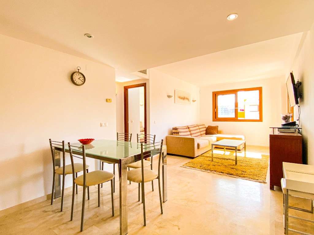 Se vende Apartamento Planta Media de 2 dormitorios en Costa Blanca, Alicante, España