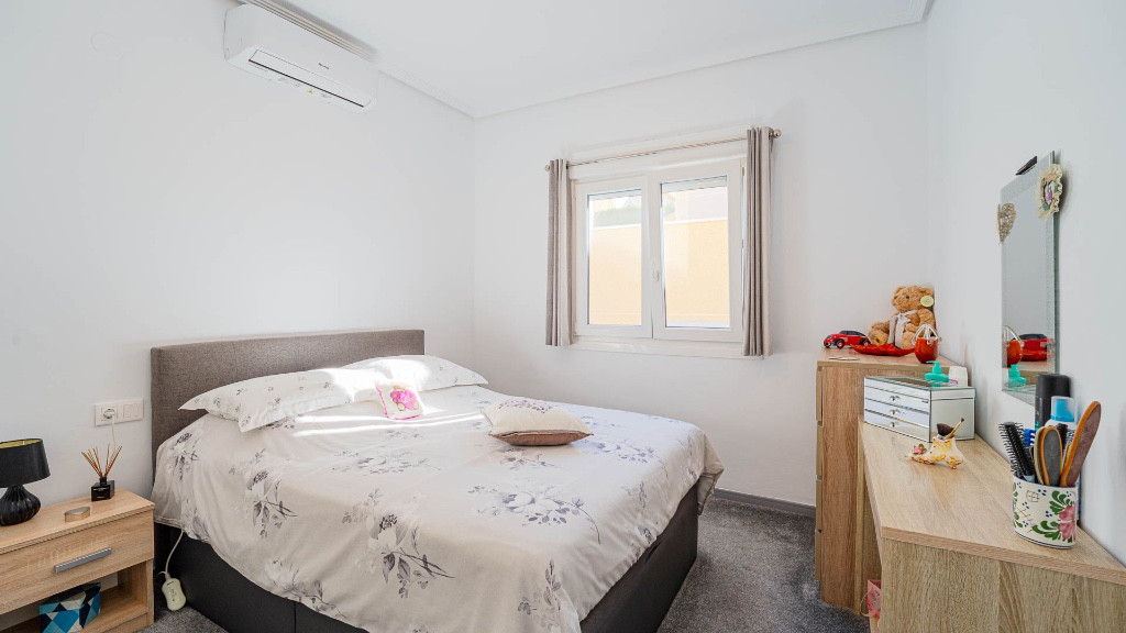 Se vende Villa - Chalet de 2 dormitorios en Costa Blanca, Alicante, España