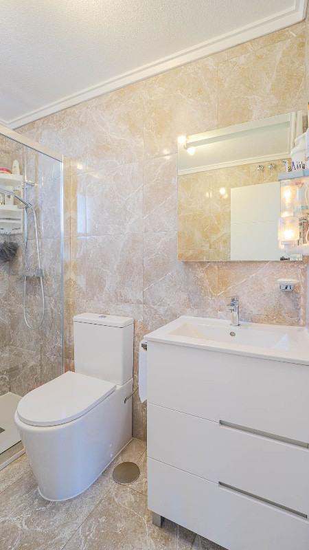 Se vende Villa - Chalet de 2 dormitorios en Costa Blanca, Alicante, España