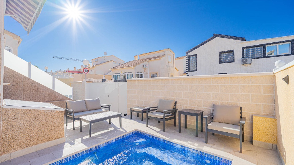 Se vende Villa - Chalet de 2 dormitorios en Costa Blanca, Alicante, España