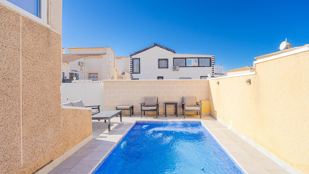 Se vende Villa - Chalet de 2 dormitorios en Costa Blanca, Alicante, España