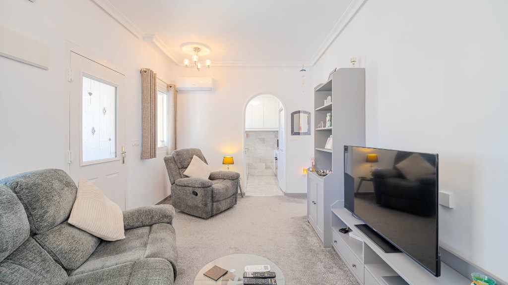 Se vende Villa - Chalet de 2 dormitorios en Costa Blanca, Alicante, España