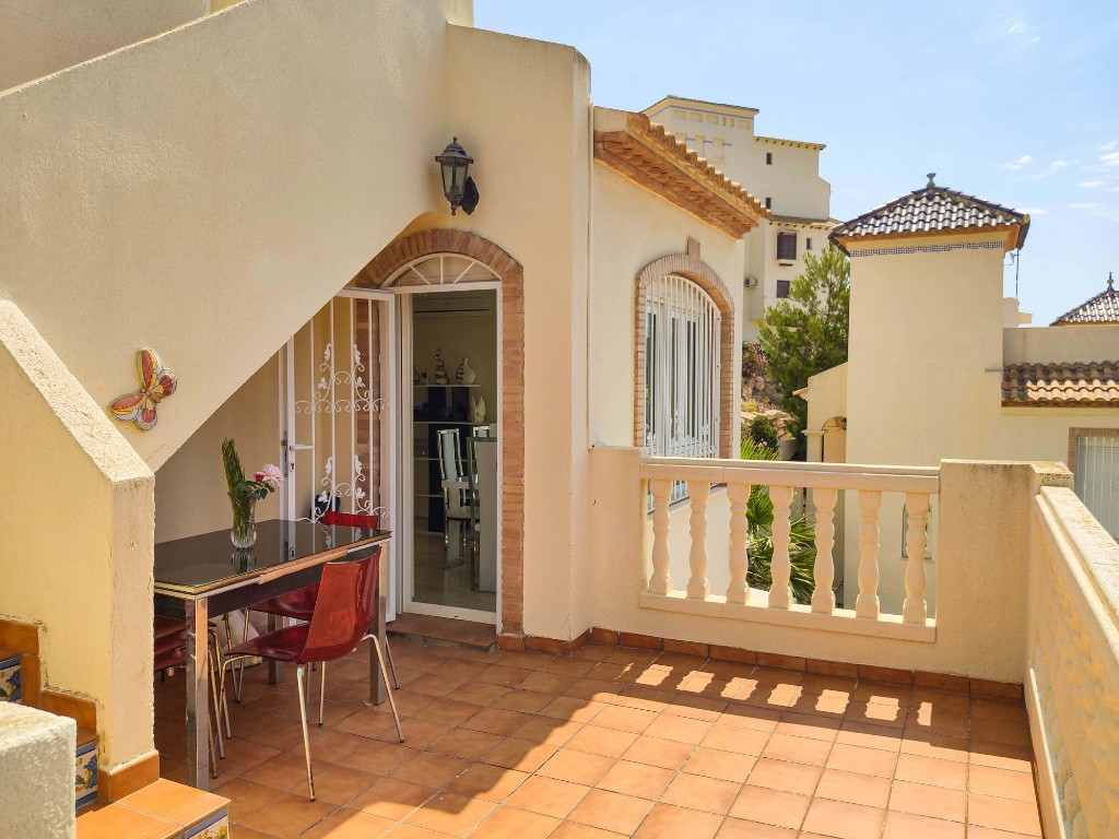 Se vende Villa - Chalet de 4 dormitorios en Costa Blanca, Alicante, España