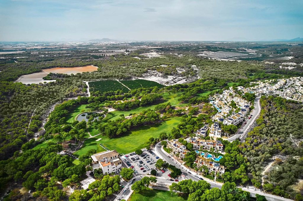 Se vende Villa - Chalet de 4 dormitorios en Costa Blanca, Alicante, España