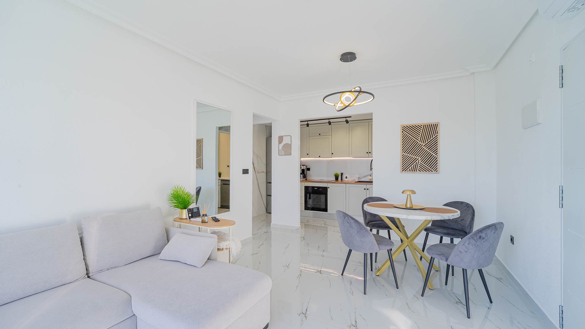 Se vende Apartamento Planta Media de 1 dormitorios en Costa Blanca, Alicante, España