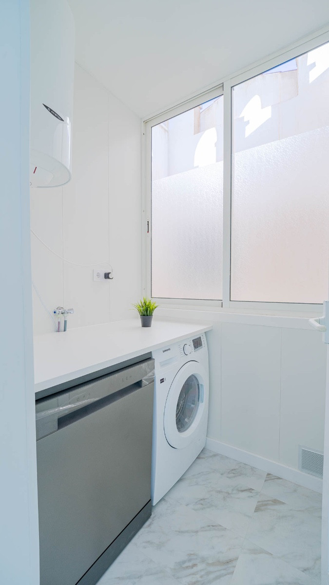 Se vende Apartamento Planta Media de 1 dormitorios en Costa Blanca, Alicante, España