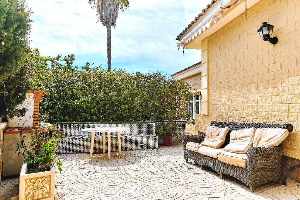 4 Bed Townhouse for sale in Dehesa De Campoamor Costa Blanca, Alicante, Spain