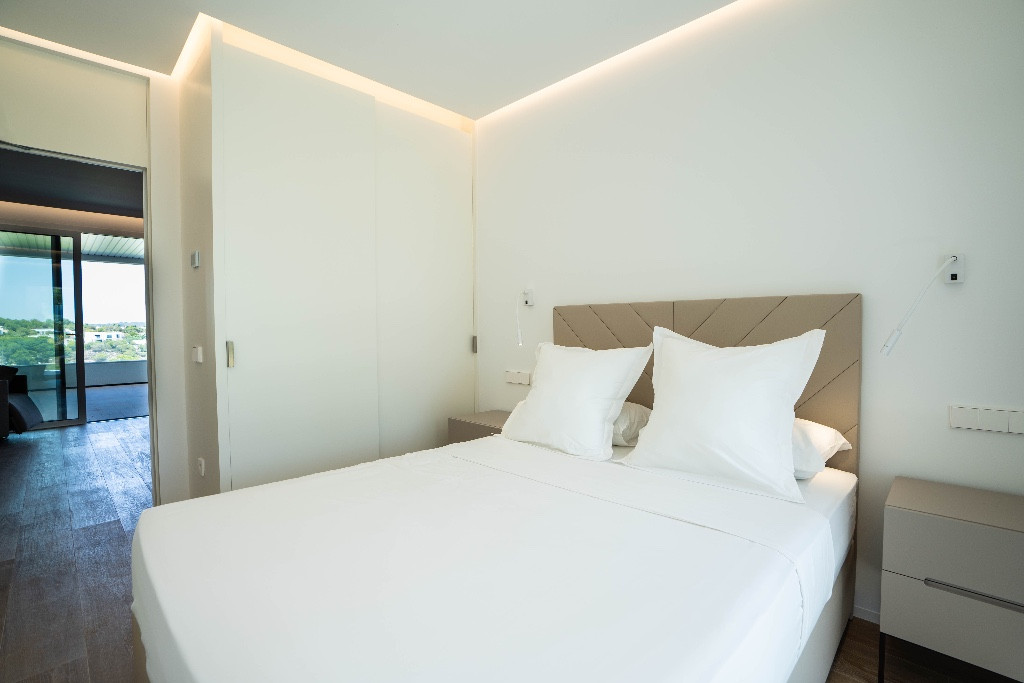 3 Bed Apartment for sale in Las Colinas Golf Costa Blanca, Alicante, Spain