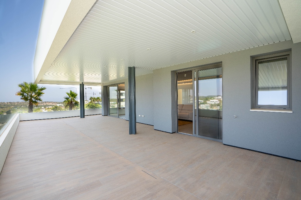 3 Bed Apartment for sale in Las Colinas Golf Costa Blanca, Alicante, Spain