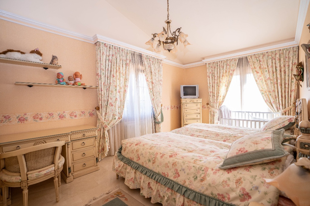 7 Bed Townhouse for sale in Campoamor Costa Blanca, Alicante, Spain
