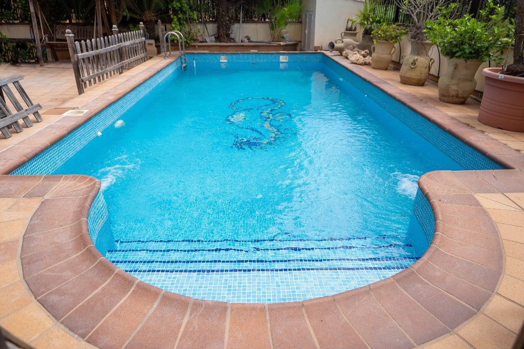 7 Bed Townhouse for sale in Campoamor Costa Blanca, Alicante, Spain