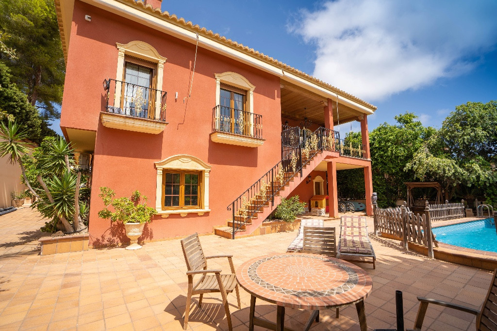 7 Bed Townhouse for sale in Campoamor Costa Blanca, Alicante, Spain