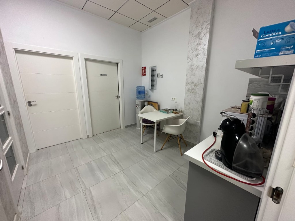 Commercial unit for sale in La Zenia Costa Blanca, Alicante, Spain