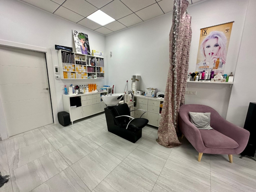 Commercial unit for sale in La Zenia Costa Blanca, Alicante, Spain