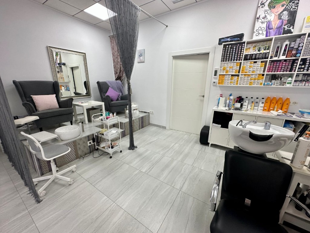 Commercial unit for sale in La Zenia Costa Blanca, Alicante, Spain