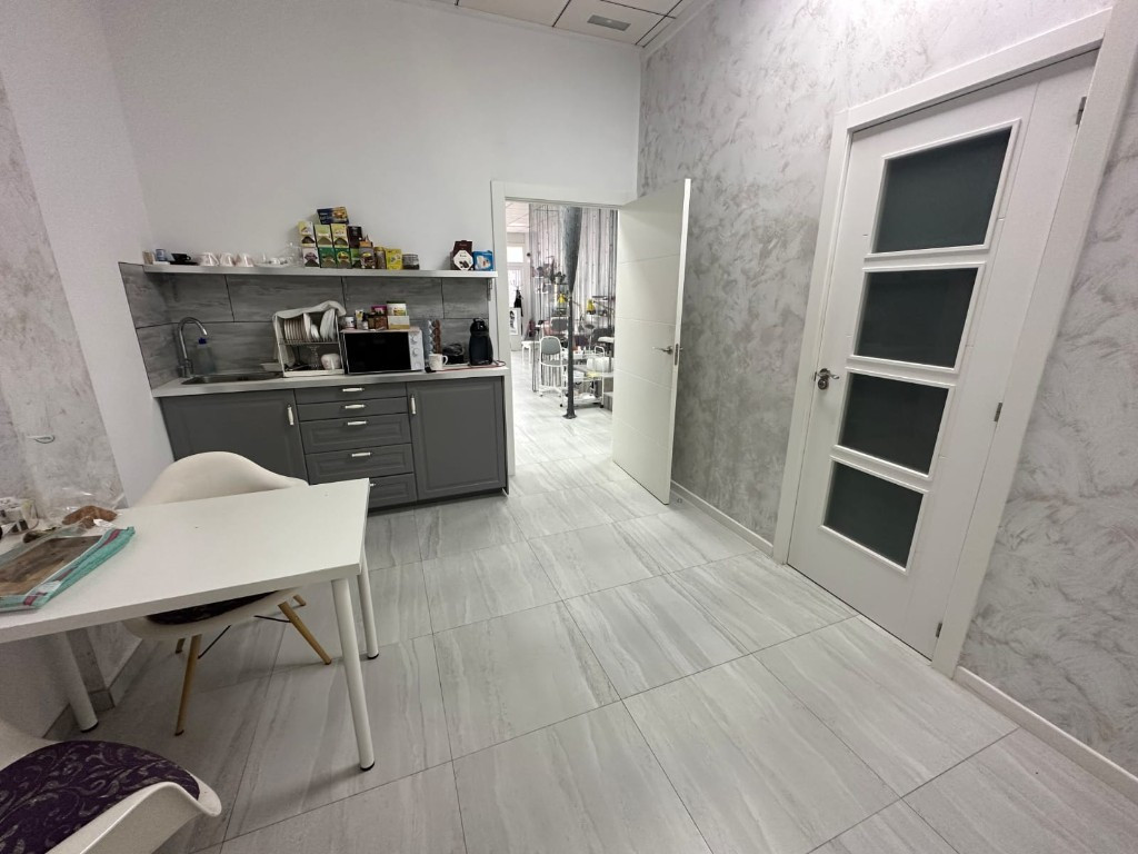Commercial unit for sale in La Zenia Costa Blanca, Alicante, Spain
