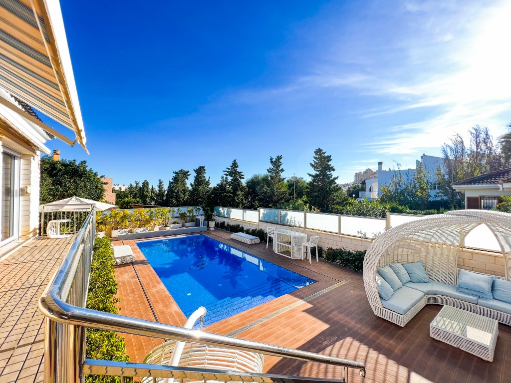 5 Bed Townhouse for sale in La Mata Costa Blanca, Alicante, Spain