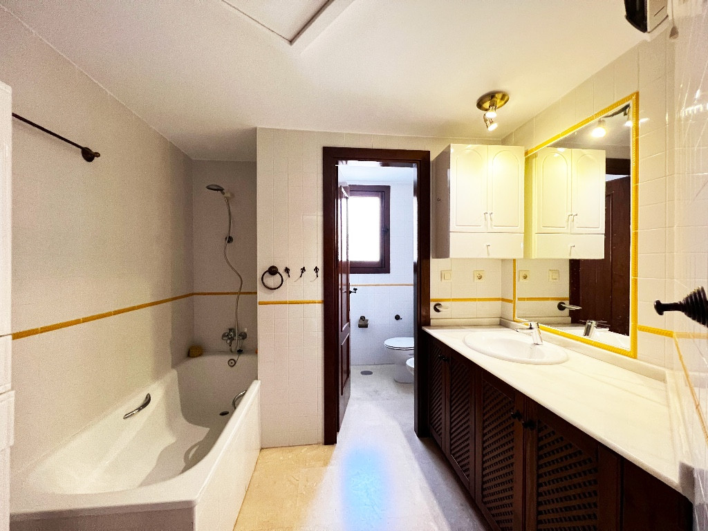2 Bed Apartment for sale in Punta Prima Costa Blanca, Alicante, Spain