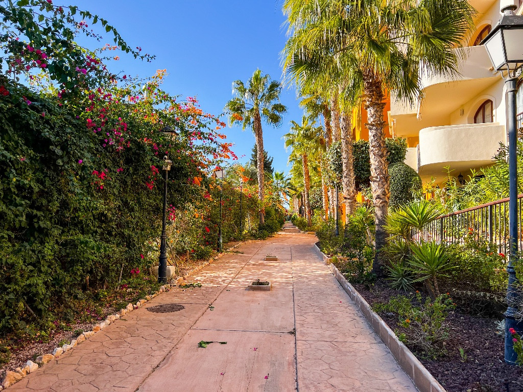 2 Bed Apartment for sale in Punta Prima Costa Blanca, Alicante, Spain