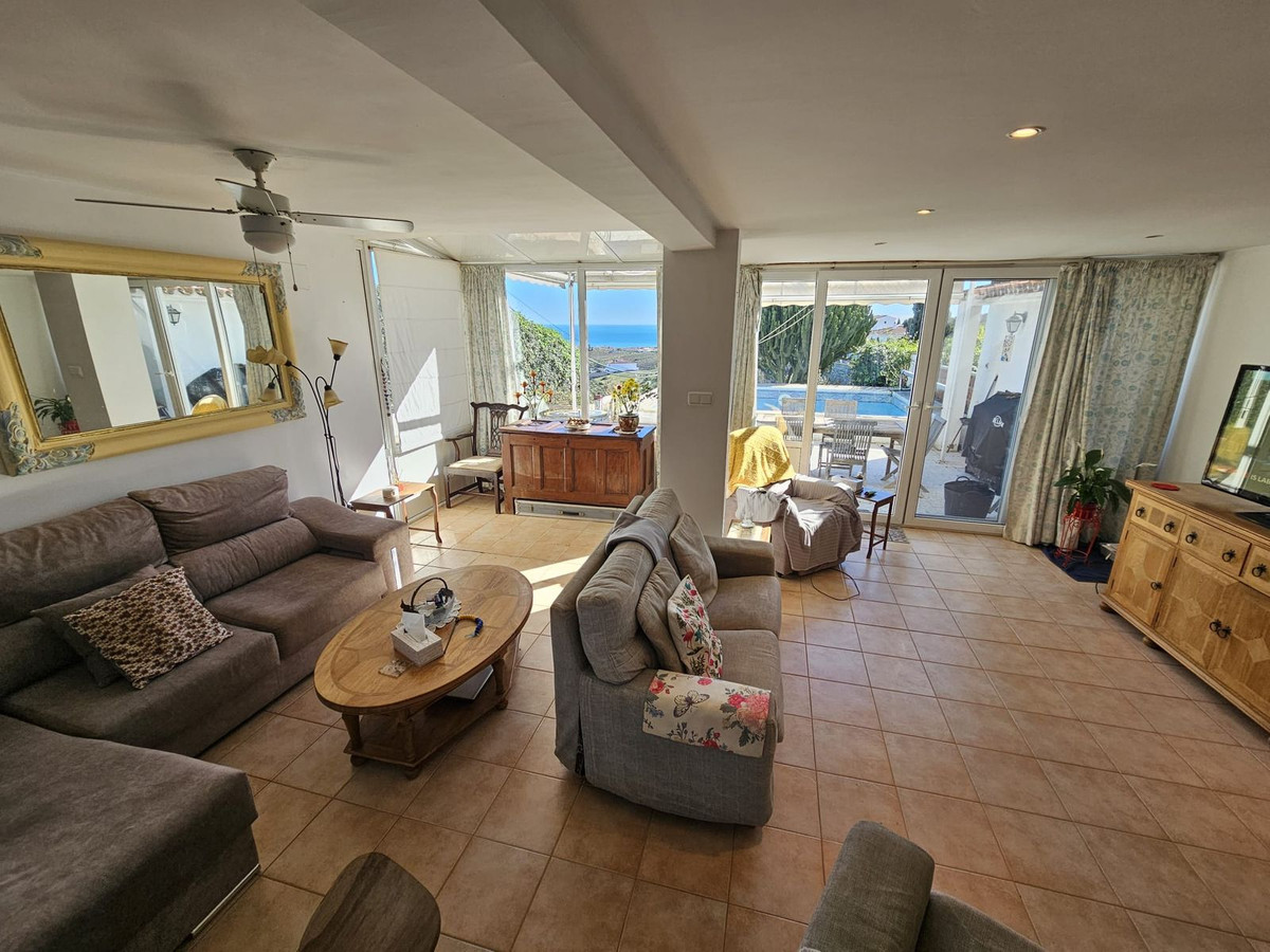 3 Bed Townhouse for sale in Manilva Costa Del Sol, Málaga, Spain