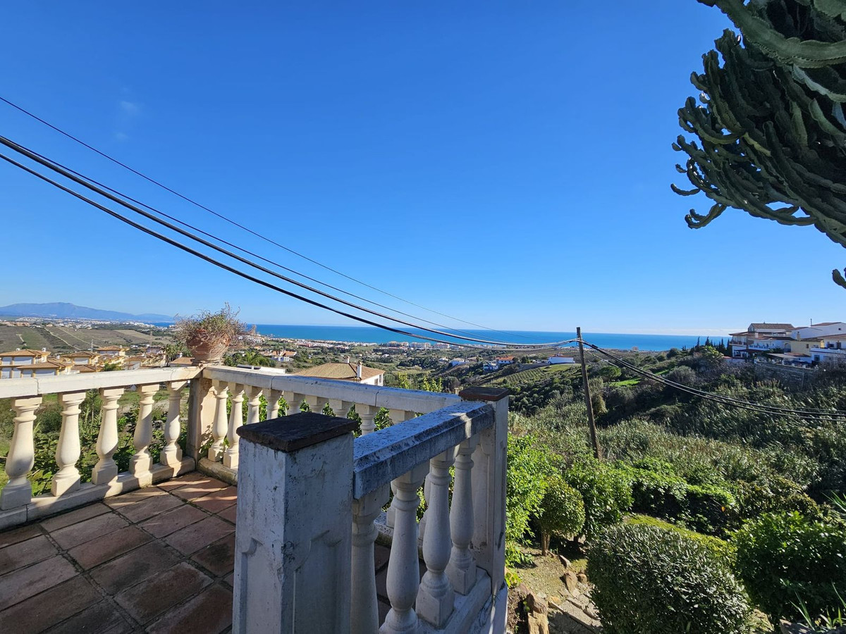 3 Bed Townhouse for sale in Manilva Costa Del Sol, Málaga, Spain