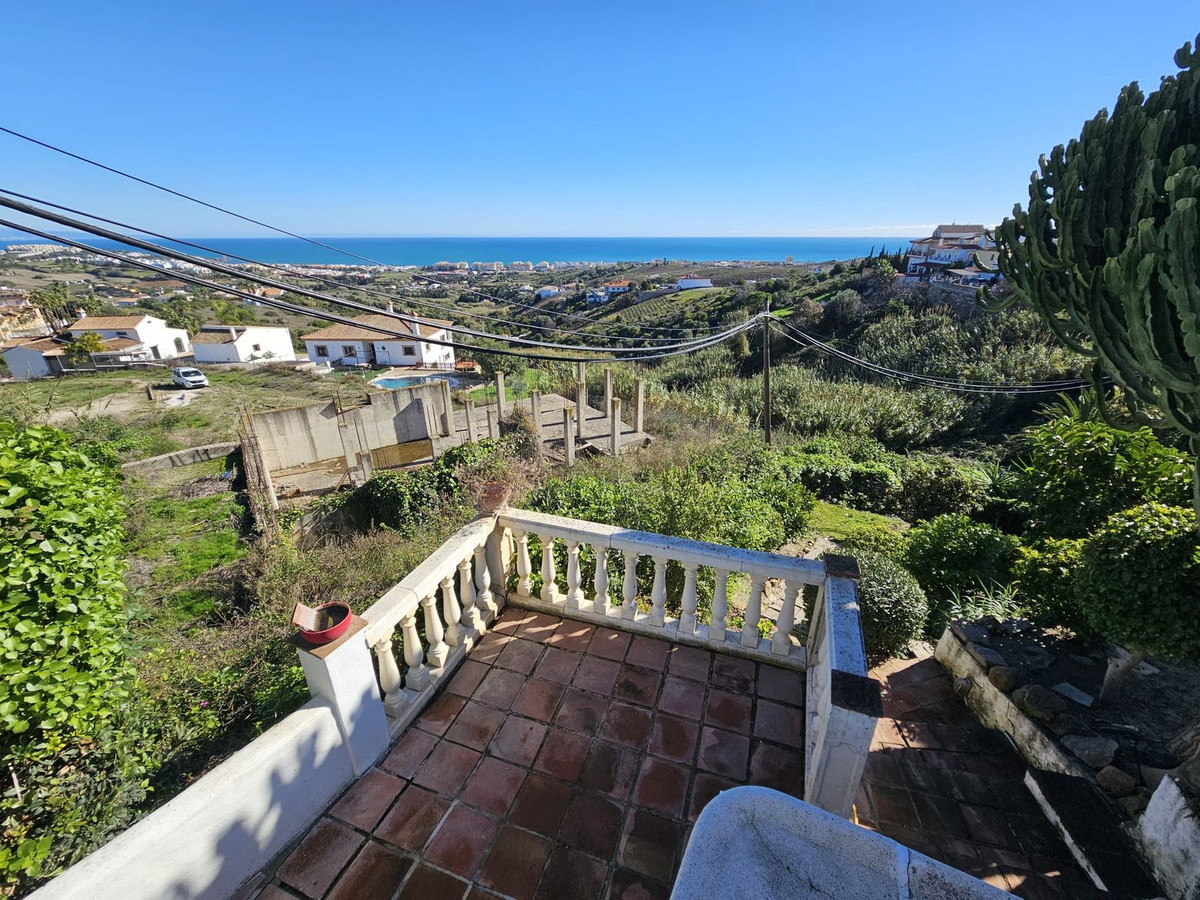 3 Bed Townhouse for sale in Manilva Costa Del Sol, Málaga, Spain