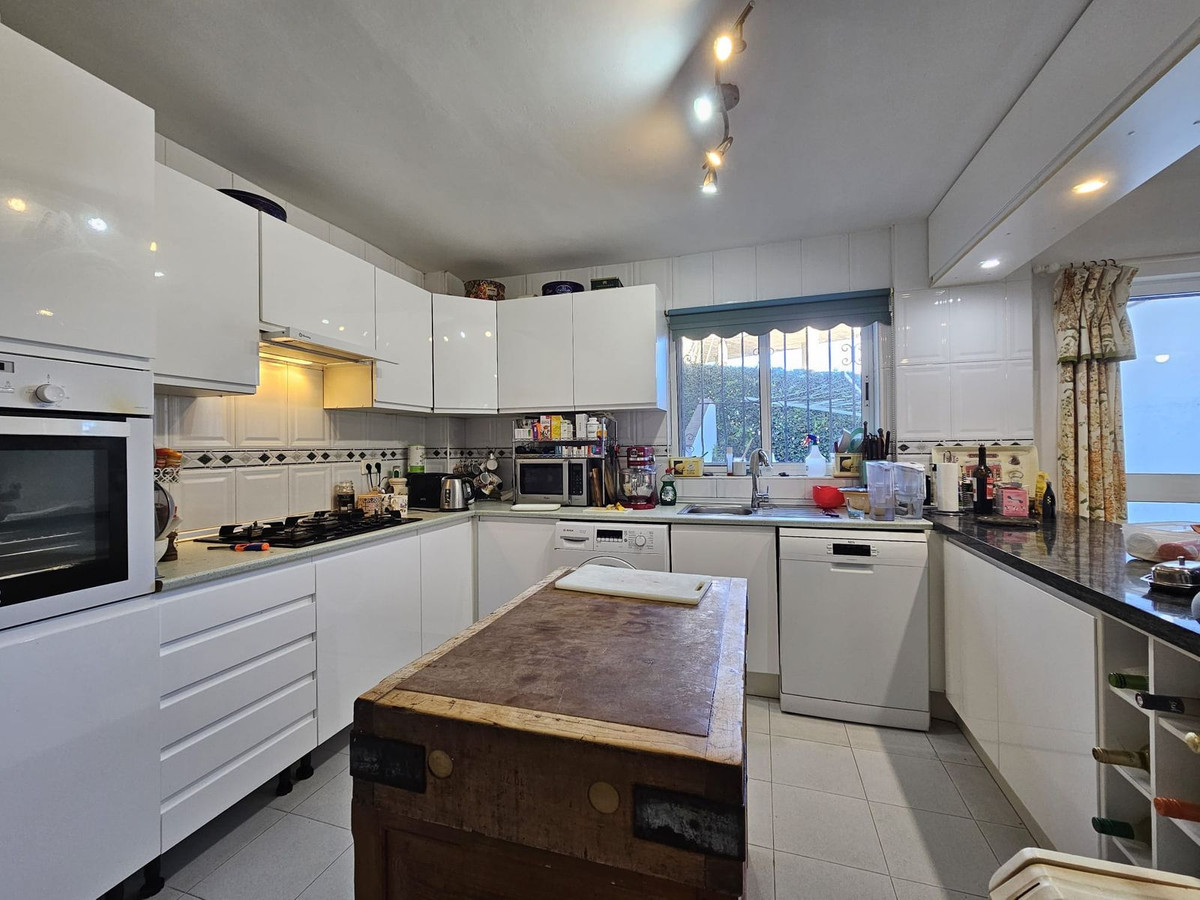 3 Bed Townhouse for sale in Manilva Costa Del Sol, Málaga, Spain
