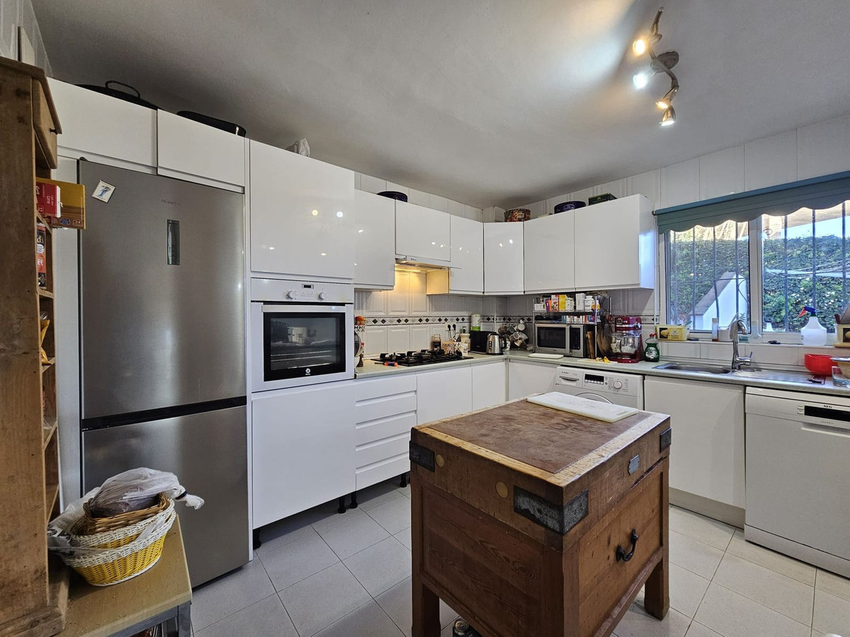 3 Bed Townhouse for sale in Manilva Costa Del Sol, Málaga, Spain
