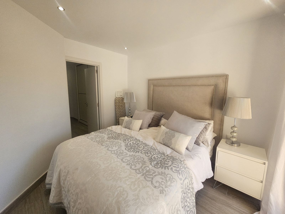 Se vende Pareada de 4 dormitorios en Costa Del Sol, Málaga, España