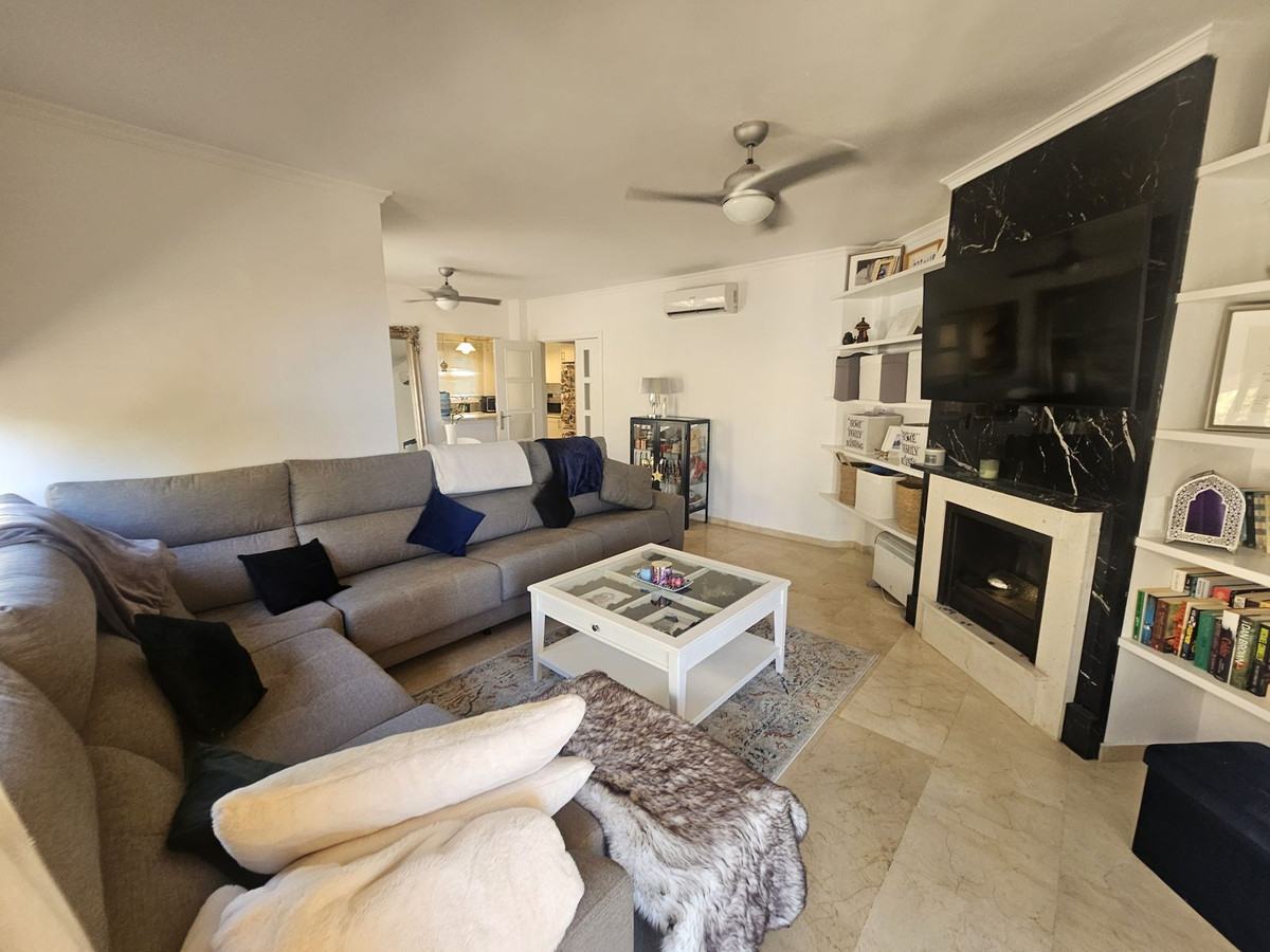Se vende Pareada de 4 dormitorios en Costa Del Sol, Málaga, España