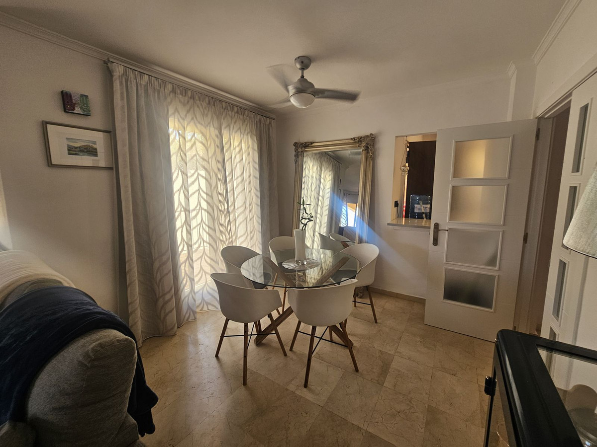 Se vende Pareada de 4 dormitorios en Costa Del Sol, Málaga, España
