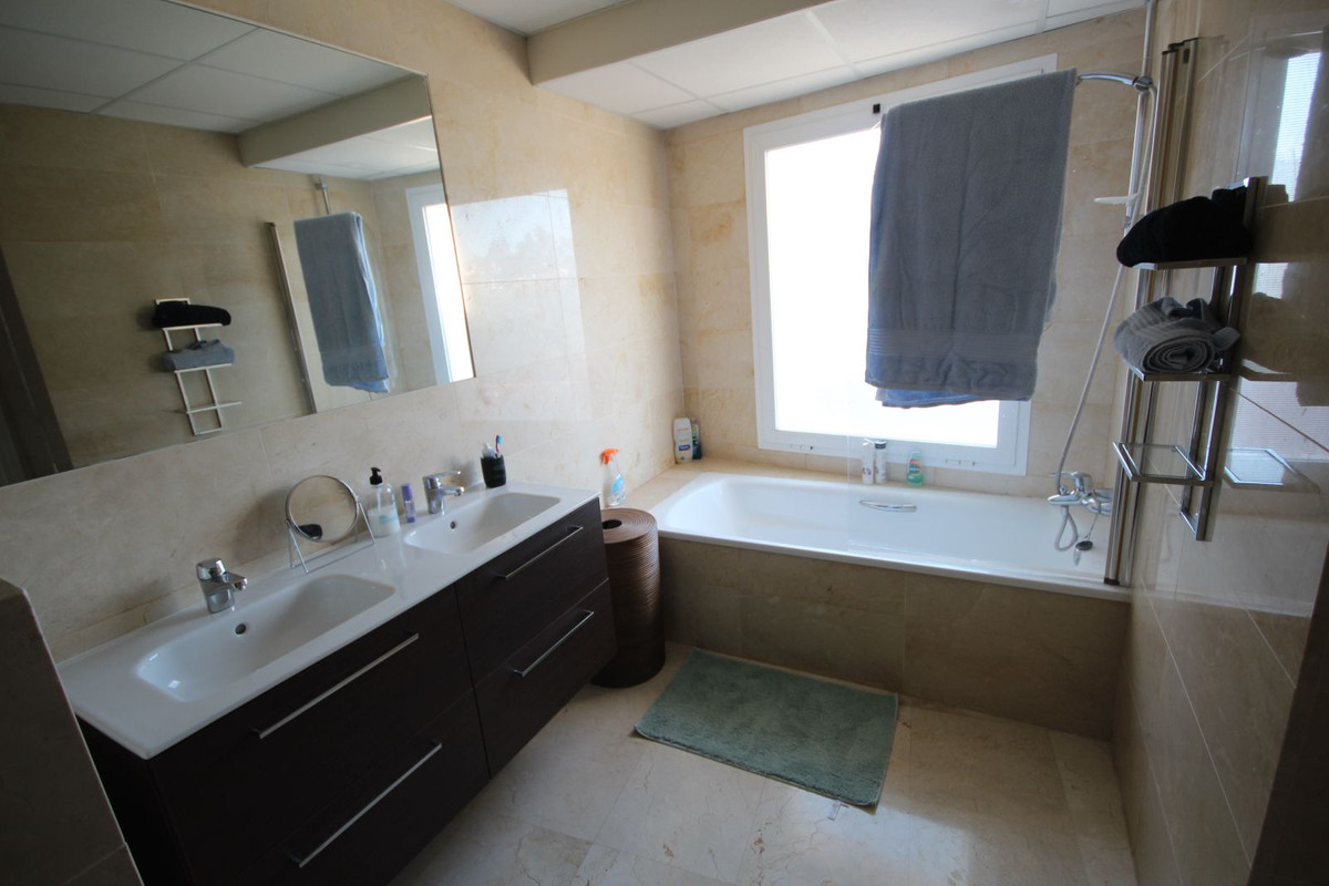 2 Bed Apartment for sale in Riviera Del Sol Costa Del Sol, Málaga, Spain